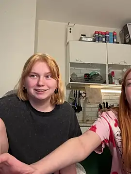 soft_focus élő XXX-chatje