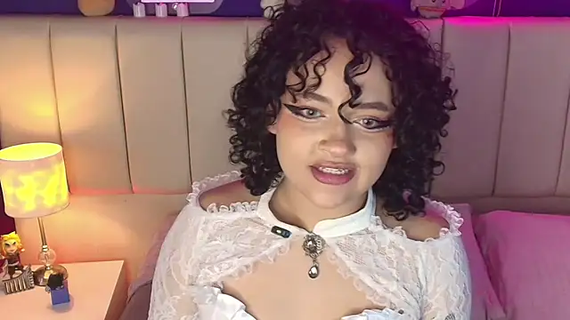 _sarahRose Adlı Modelin Canlı XXX Sohbeti