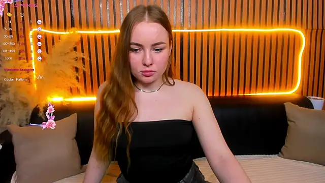 AlyaMe: онлайн-секс-чат