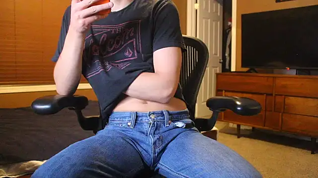 Chat +18 de jjjjjfive ao vivo