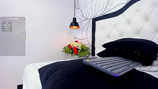 Fiorella_sweet's Live XXX Chat