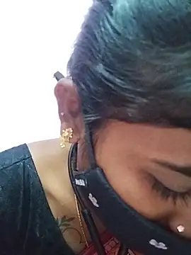 Pokazy przed kamerką – Tamil_Hot_RoyalQueen