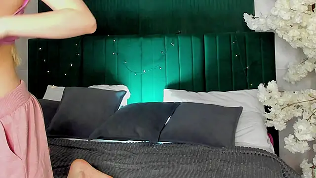 Edna_Martin Adlı Modelin Canlı XXX Sohbeti