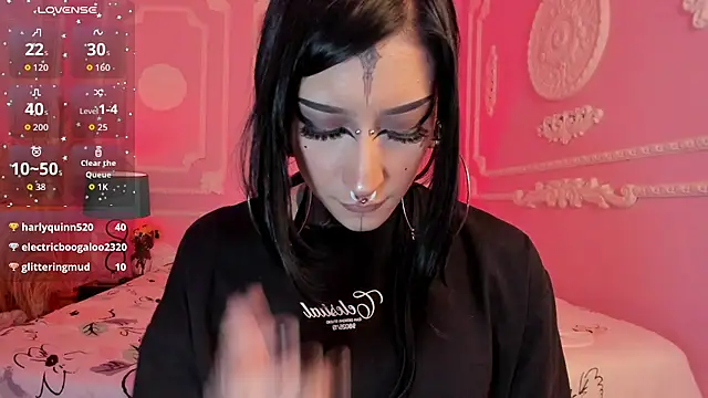 Kat_VonDe Live XXX-chat