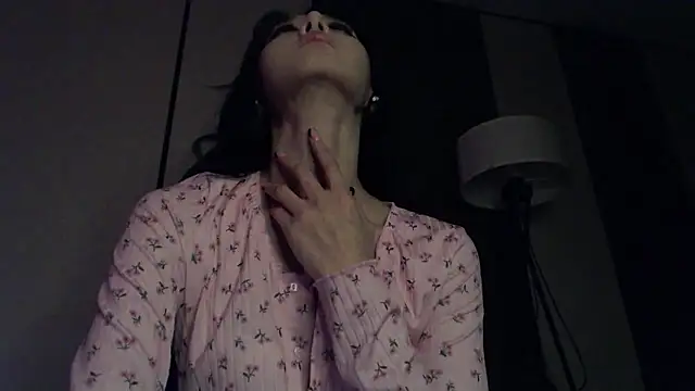 Fudzik0 লাইভ XXX চ্যাট