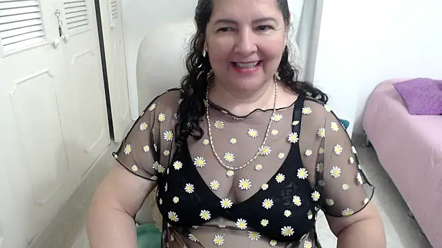 leonela_69 Chat XXX live