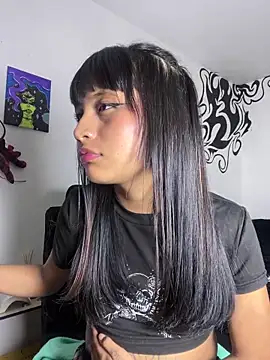 Show modela Nubeseliminadas na web-kameri