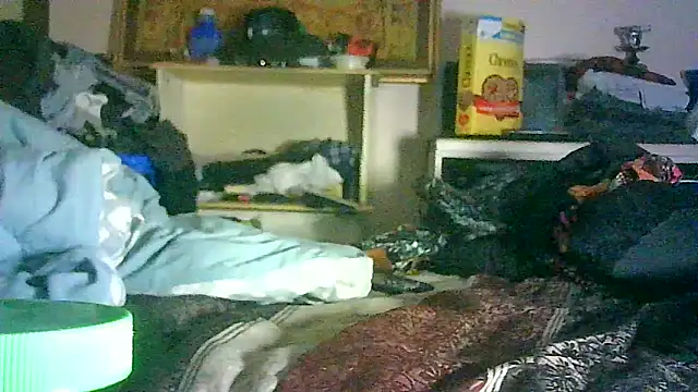 GUAPAN3S3_FIR3 Adlı Modelin Canlı XXX Sohbeti