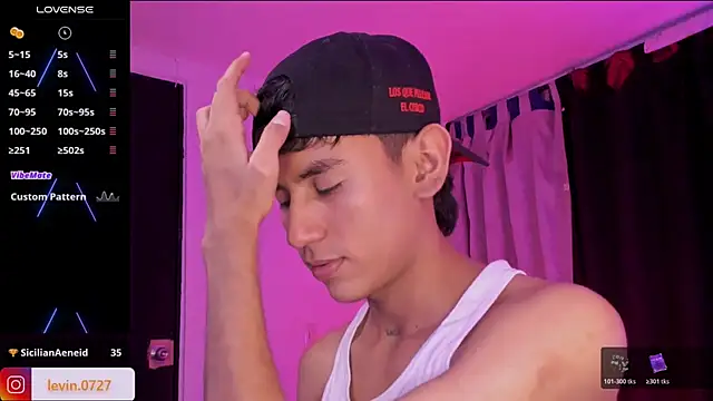 دردشة Damien_Howard الجنسية المباشرة