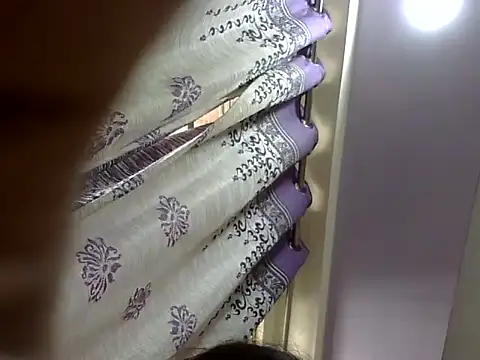 SEXY_PRIYA83's Live XXX Chat