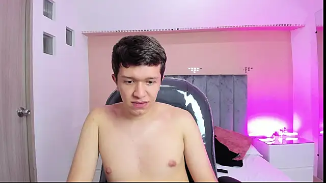 XXX chat uživo modela ken_col