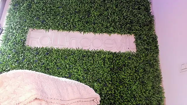 แชท XXX สดของ realhotfallingdevil