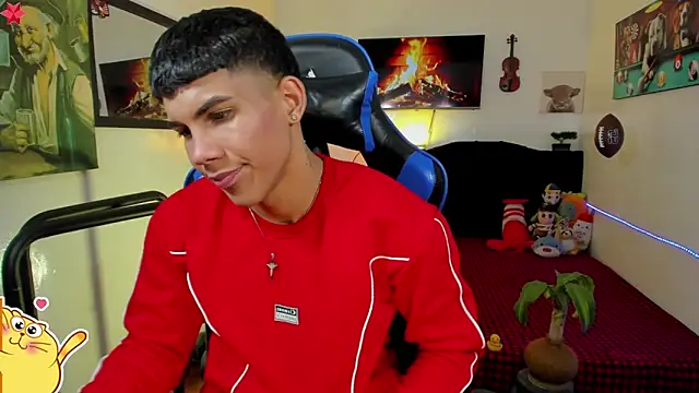 Damian_latinxxx Show in webcam