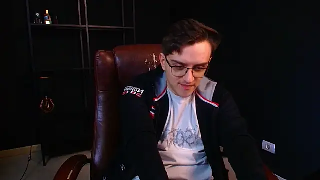 Chat XXX ao vivo de FelixStarkk