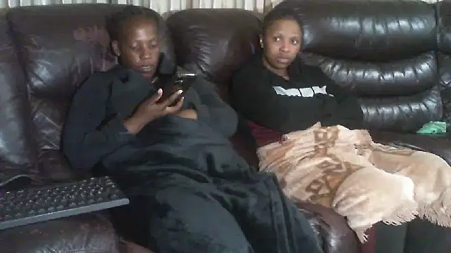 Sky-Diamond Live XXX-chat