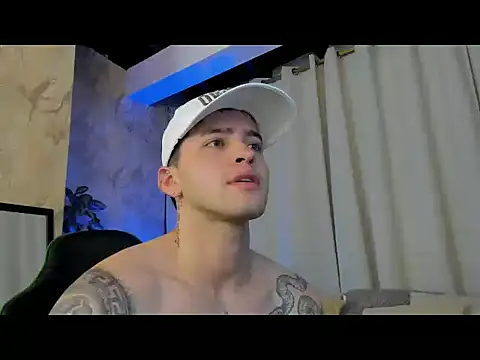 Show modela RONNY_COLTON na web-kameri