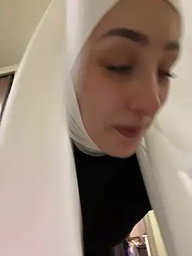 FlexibleDoll_: διαδικτυακό σόου στην κάμερα