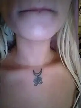 Ariana_bb: απευθείας συνομιλία ΧΧΧ