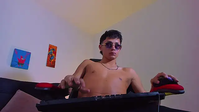 Chat XXX en directo de ryanlatiin