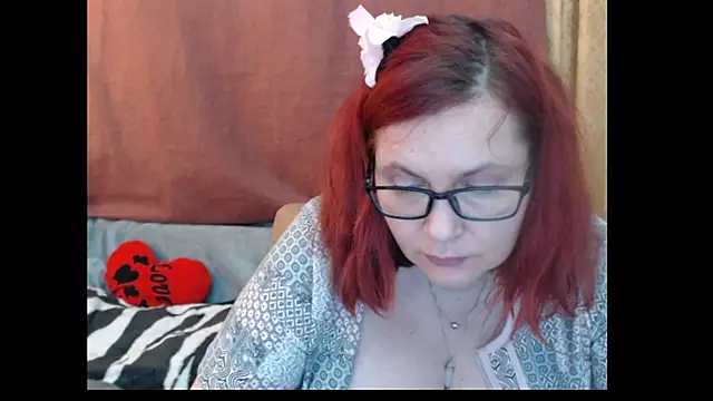 PlayfullMature live XXX chat