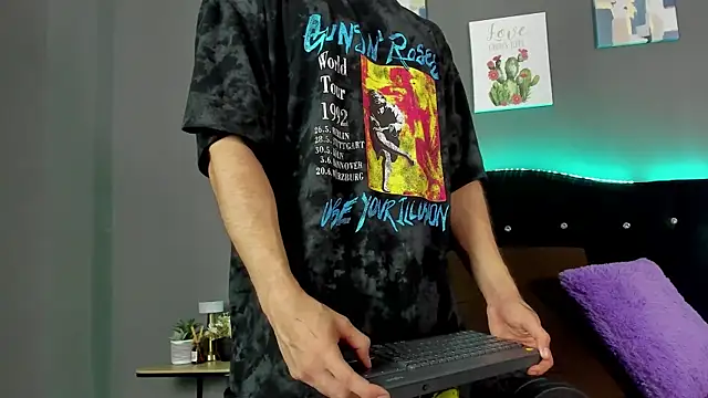 eren_jeagerのライブXXXチャット