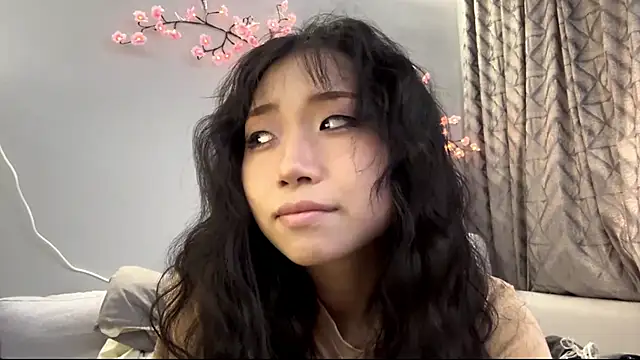 SweetMiaXO: απευθείας συνομιλία ΧΧΧ