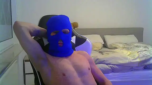 TwoMenOneFire – webcam-show