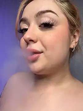 KellyMoors 现场XXX聊天