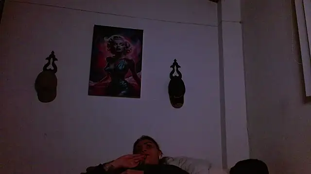 Chat XXX ao vivo de Crystal_Star_