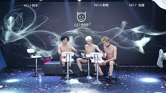 MS-180- Live XXX Chat