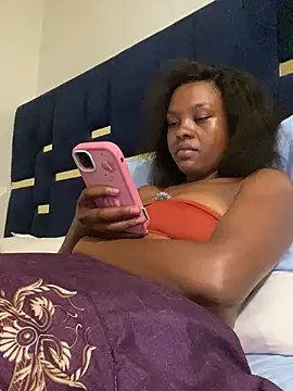 Dellah27 Live XXX-Chat