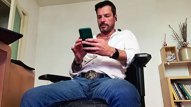 ChrisKox Show in webcam