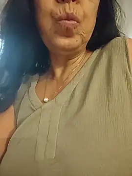 عرض كام NakedMILFx