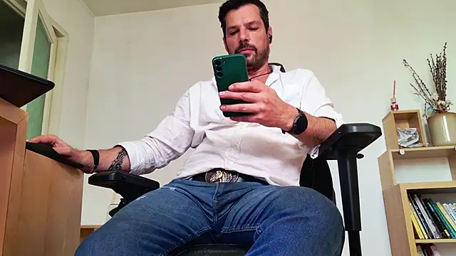 ChrisKox Adlı Modelin Canlı XXX Sohbeti