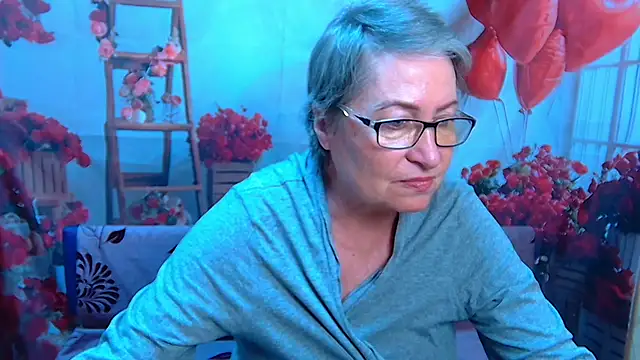 OlgaLuckのライブXXXチャット