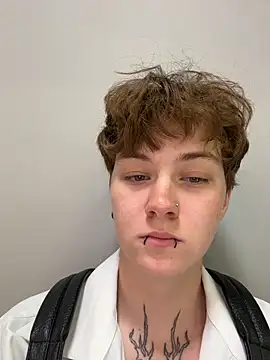 IceMur live XXX chat