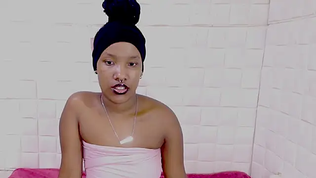 EroticSexyPradaのライブXXXチャット