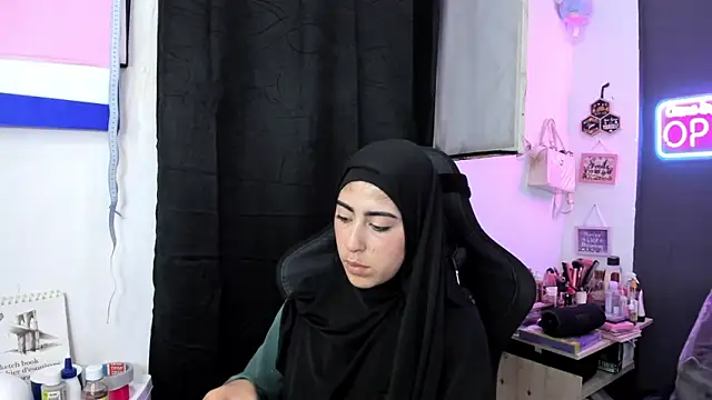 chaymae_nah_'s Webcam Show