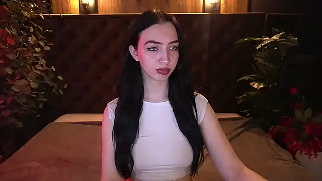 WildKittenX_'s Live XXX Chat