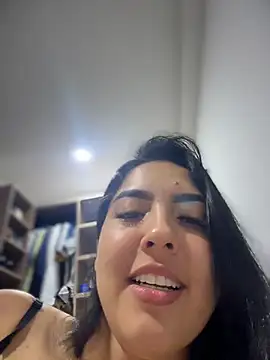 Sofia_Collins- 现场XXX聊天