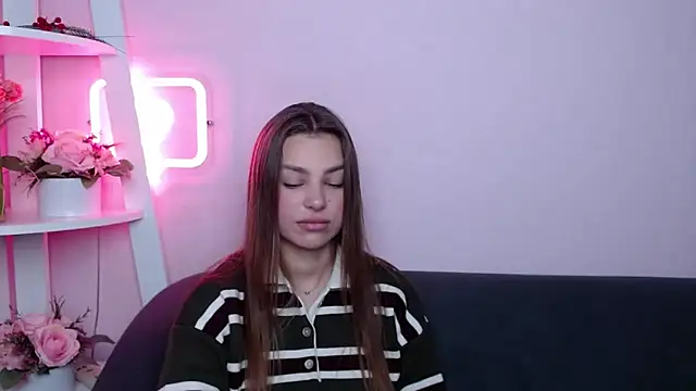 MilanaAngelAs 现场XXX聊天