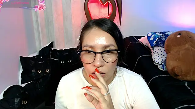 naihroby 现场XXX聊天