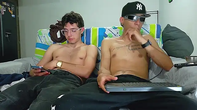 Party_Straight Show Webcam