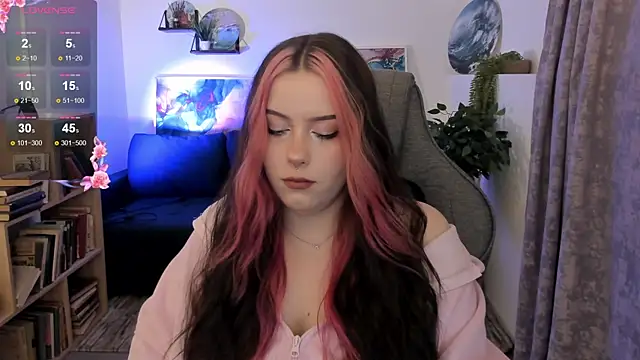 CoraMiel 现场XXX聊天