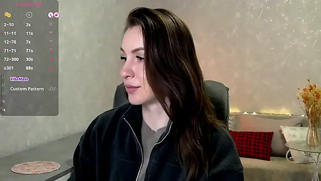 XXX chat uživo modela Naughty__Megan