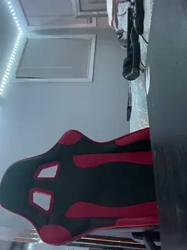 iLoveGirlsOnlyStr8Asf: онлайн-секс-чат