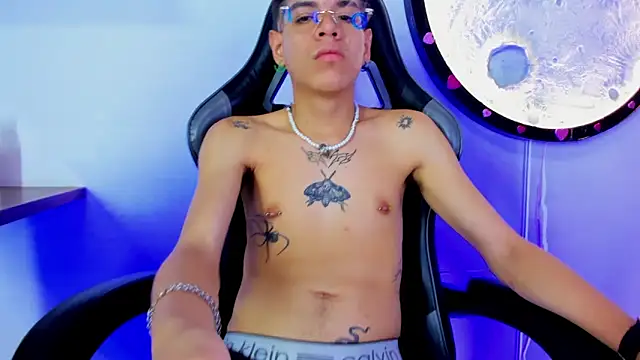 Bennet-Grayy Webcam Show