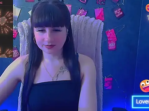 Violla_My 即時 XXX 聊天