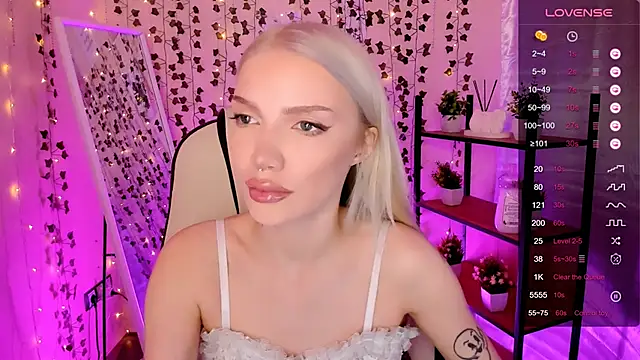 AnyaTaylor_: απευθείας συνομιλία ΧΧΧ