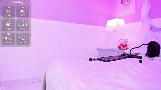 Chat +18 de ZairaRogue ao vivo